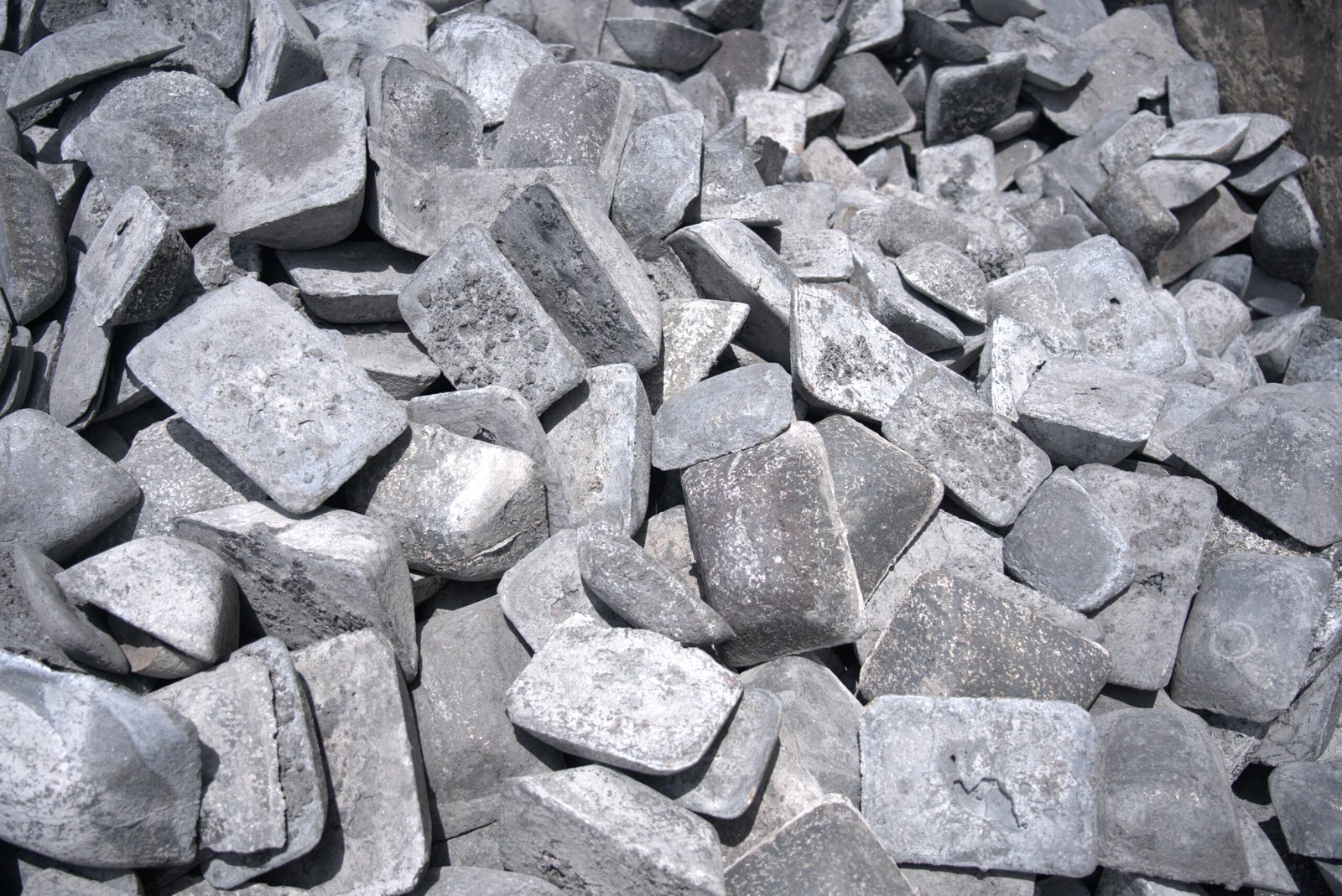 Industrial metal lumps